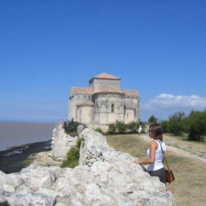 talmont sur gironde eglise sainte radegonde©cmt17 c. tri l'estuaire de la gironde, le majestueux nouvelle aquitaine